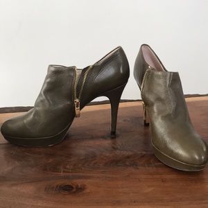 Vince Camuto  booties